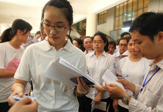 Tuyển sinh Đại học 2023: Đại học Quốc gia Hà Nội tăng hàng nghìn chỉ tiêu, mở thêm 4 ngành mới - Ảnh 1.