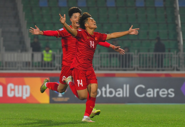 'U20 Việt Nam mang lại cảm giác tự hào, nói họ bị trọng tài ép cũng không quá lời đâu' - Ảnh 1.