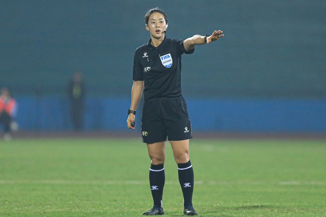 Trọng tài chính Kim Yu Jeong, trọng tài Kim Yu Jeong, Kim Yu Jeong