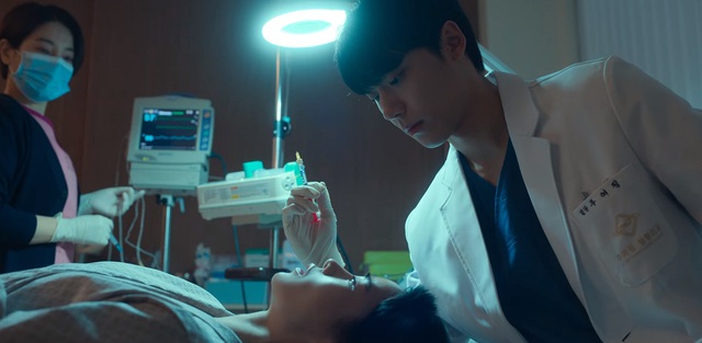 Đây là cảnh quay kết đôi cho Lim Ji Yeon và Lee Do Hyun - cặp đôi 'The glory' mới bị khui hẹn hò? - Ảnh 3.
