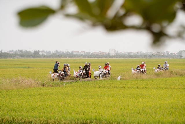 ‘Bảo tàng kí ức’ về thương cảng phố Hội lừng danh một thời: Kiến trúc hoài cổ, sở hữu BST cổ vật quý và dịch vụ có 1-0-2  - Ảnh 6.