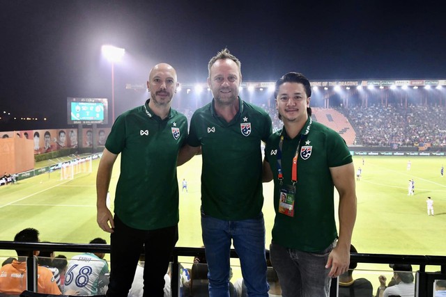 CHÍNH THỨC: HLV Polking nói rõ lý do từ chối ‘dải ngân hà V-League’, gia hạn hợp đồng với LĐBĐ Thái Lan - Ảnh 2.