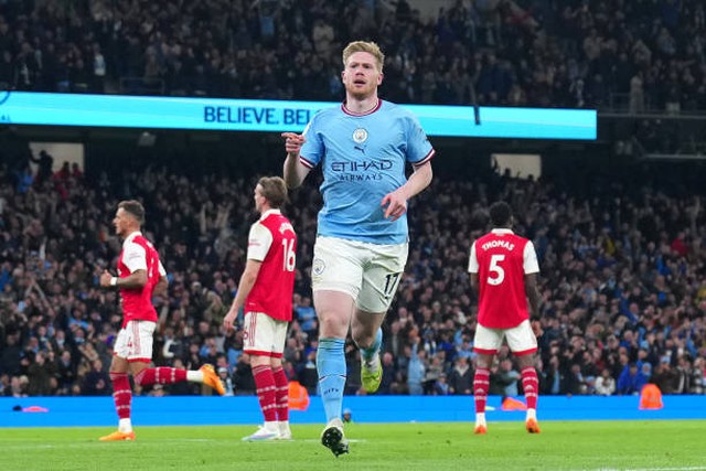 De Bruyne huỷ diệt Arsenal