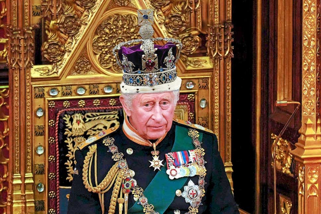 Vua Charles gây sốc với danh sách khách mời Lễ đăng quang: Loại bỏ con gái đỡ đầu cùng cháu nội, &quot;người cũ&quot; của Camilla lại có mặt trang trọng - Ảnh 1.