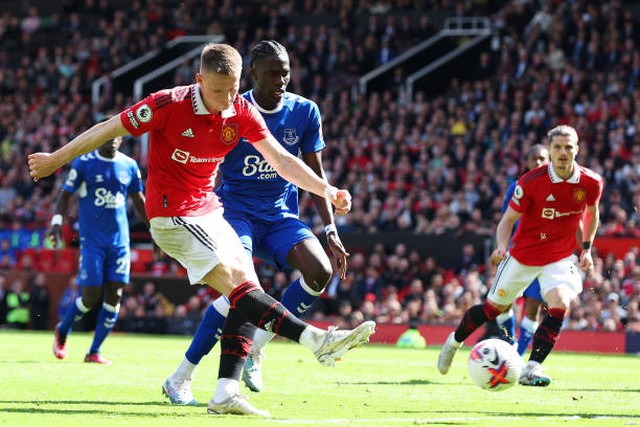 Kết quả bóng đá MU 2-0 Everton: McTominay và Martial ghi bàn, 'Quỷ đỏ' tạm thời vào Top 3 - Ảnh 2.
