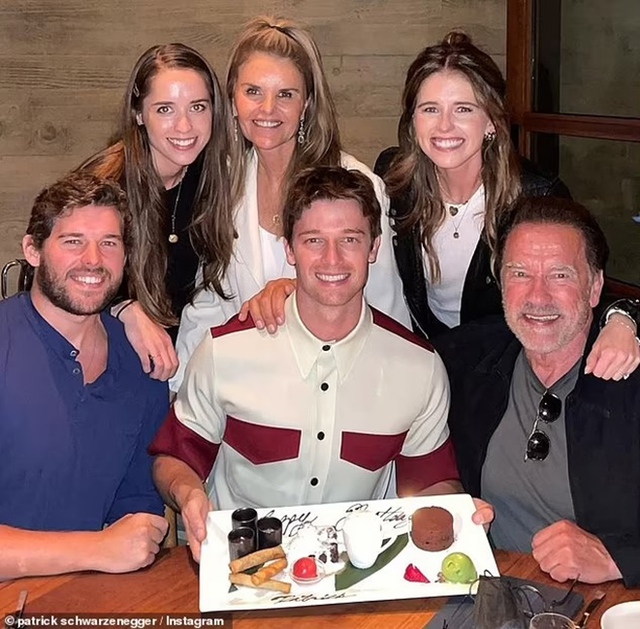 Arnold Schwarzenegger spoke emotionally about his 'difficult' breakup with his ex-wife after the scandal of having an illegitimate child - Photo 3.