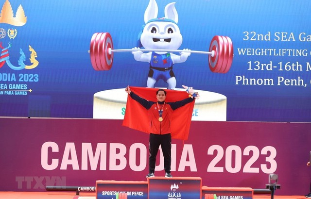 Hàng loạt VĐV phá kỷ lục nhận 'mưa tiền thưởng' sau SEA Games 32 - Ảnh 2.