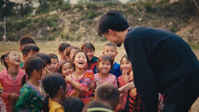 MV 'Nấu ăn cho em': 'Trend' miền núi kiểu… Đen Vâu!