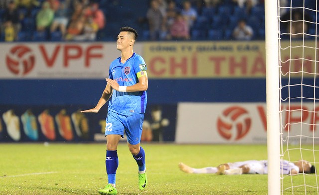 Tiến Linh phải &quot;gánh&quot; hàng công thay Vua phá lưới V-League - Ảnh 1.