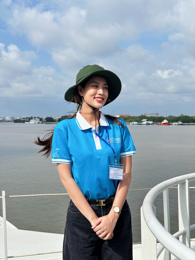 Chị Hằng biên tập - Hoa hậu Đỗ Hà, Thiên Ân rạng rỡ trong màu áo Hội sinh viên Việt Nam - Ảnh 4.