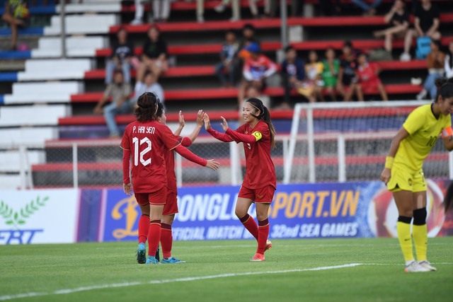 VTV5 Tây Nguyên trực tiếp nữ Việt Nam vs Malaysia: Bàn thắng thứ 3 - Ảnh 4.