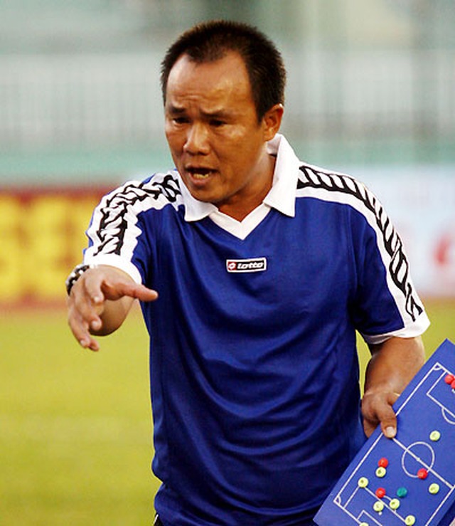 Danh thủ Võ Hoàng Bửu và biệt tài sút penalty gây khiếp sợ cả Đông Nam Á - Ảnh 6.