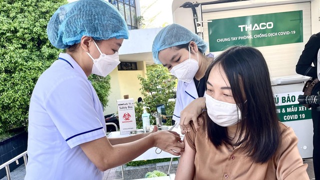 Đẩy mạnh truyền thông, khuyến khích người dân chủ động tiêm vaccine phòng Covid-19