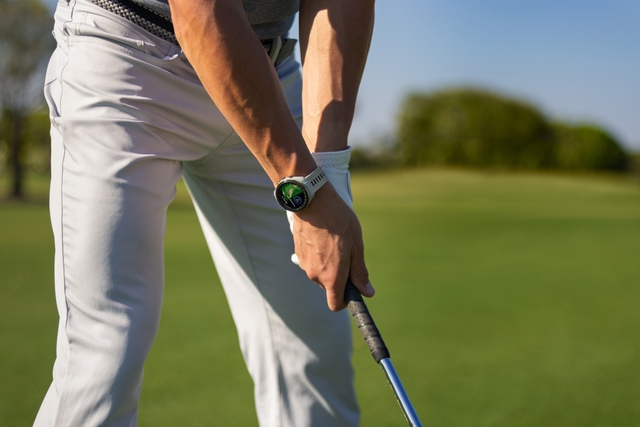 Tuyệt đỉnh đẳng cấp trên sân golf với thế hệ đồng hồ thông minh cao cấp mới nhất Garmin Approach S70 - Ảnh 2.