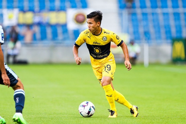 Quang Hải kiếm tiền tỷ dù đóng góp hạn chế tại Pau FC - Ảnh 2.