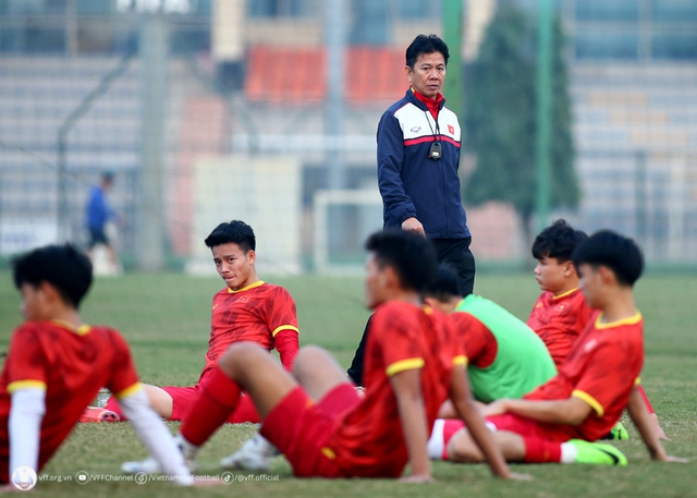 HLV Hoàng Anh Tuấn gặp khó khi tuyển quân cho đội U23 Việt Nam dự giải Đông Nam Á - Ảnh 2.