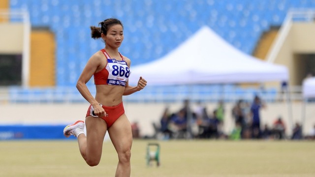 Nguyễn Thị Oanh vượt qua kỷ lục của chính bản thân ở giải vô địch thế giới