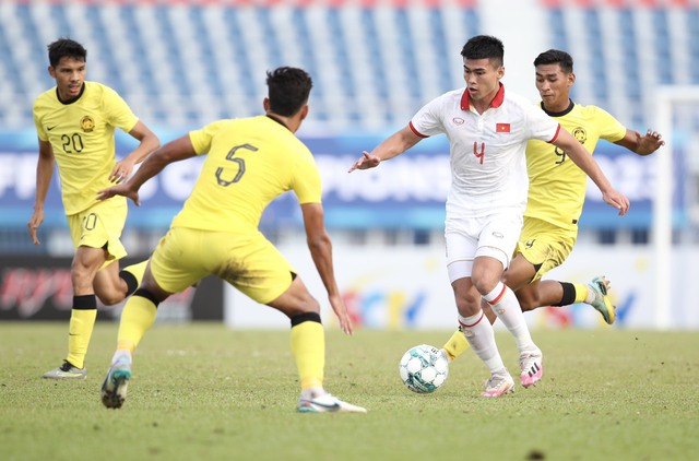 Đội hình tối ưu U23 Việt Nam mơ kỳ tích U23 châu Á 2024 - Ảnh 2.