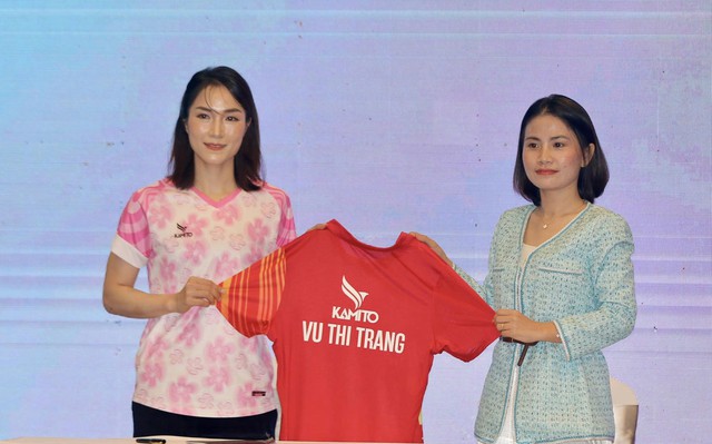 Vợ Tiến Minh lên ngôi với &quot;Thời&quot; của &quot;Trang&quot; - Ảnh 1.