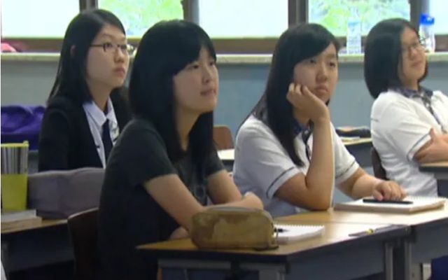 Hàn Quốc mở trường học 'chỉ dạy trực tuyến' - Ảnh 1.