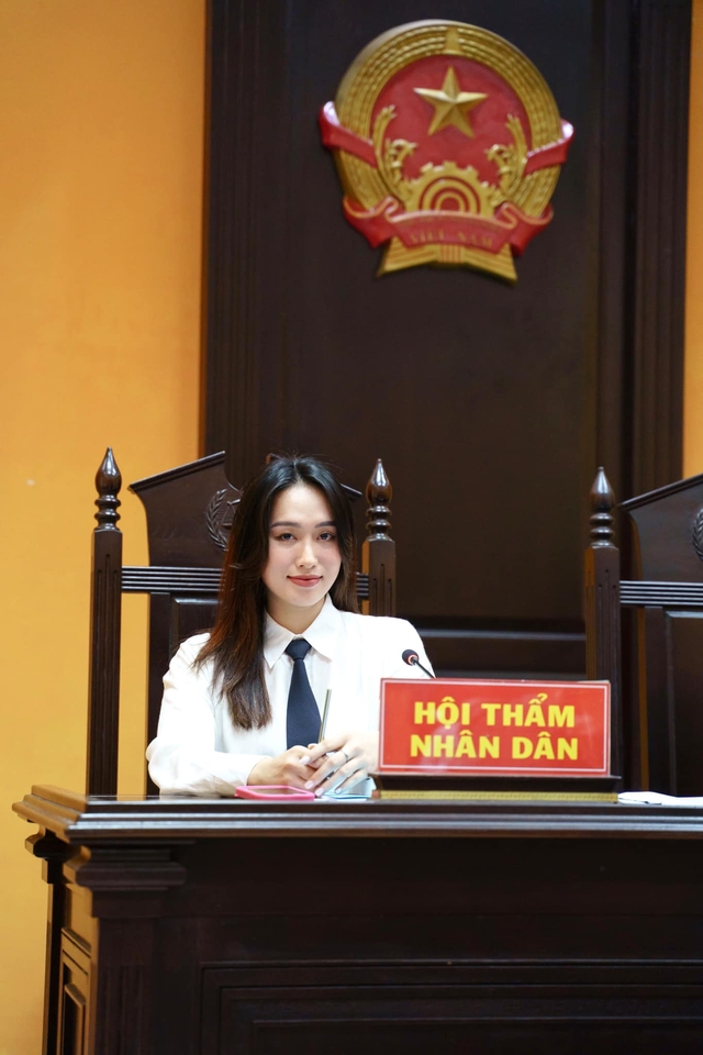Hot girl bóng chuyền đầu tiên trở thành luật sư trong lịch sử Việt Nam (BÀI NGUỘI CA SÁNG 31/3) - Ảnh 3.