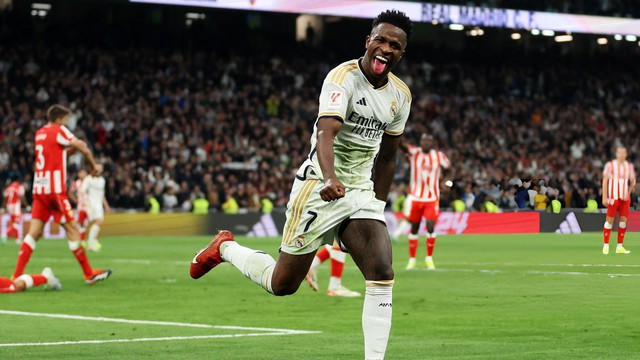 Vinicius ghi bàn bằng vai gây tranh cãi, Real Madrid ngược dòng cảm xúc trước đội cuối BXH La Liga