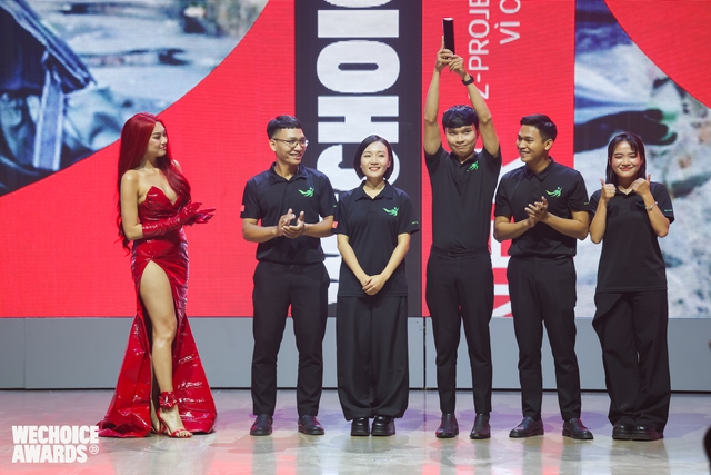 Gala vinh danh và trao giải WeChoice Awards 2023: Đêm tôn vinh những nguồn cảm hứng &quot;Đám đam mê dám rực rỡ&quot; - Ảnh 10.