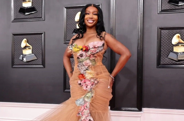 SZA xác nhận biểu diễn tại lễ trao giải Grammy 2024 - Ảnh 1.