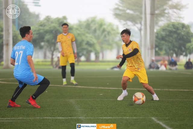 Tin nóng bóng đá Việt 5/3: Báo Indonesia nhắc tới Quang Hải, cầu thủ CAHN áp lực vì nhận tiền lót tay - Ảnh 3.