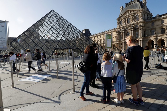 Các bảo tàng tại Paris khôi phục lượng du khách như trước đại dịch - Ảnh 1.