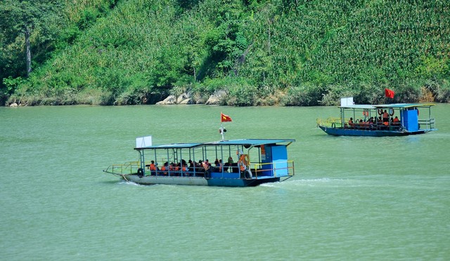 Lấy văn hóa là trọng tâm để phát triển du lịch, xóa đói giảm nghèo - Ảnh 1.