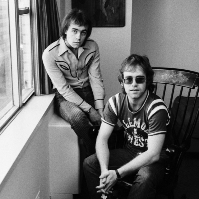 Ca khúc 'Your Song' của Bernie Taupin và Elton John: Cảm xúc trinh nguyên của tình yêu - Ảnh 1.