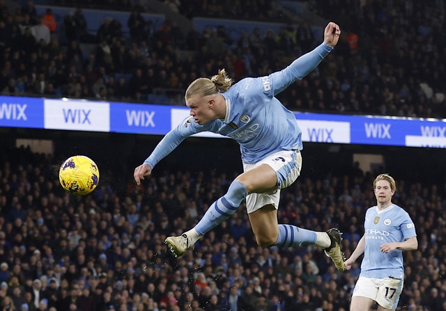 Đá bù vòng 18 Premier League, 02h30 ngày 21/02, sân Etihad, Man City-Brentford: Lo vì Haaland, lo cho hàng thủ Man City - Ảnh 1.