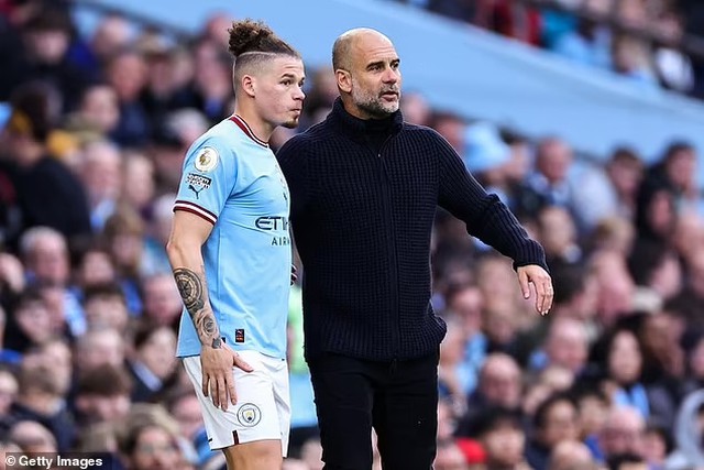 Pep Guardiola xin lỗi Kalvin Phillips vì đã công khai chỉ trích anh thừa cân - Ảnh 3.