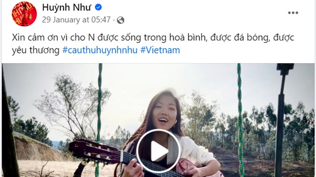 Huỳnh Như thể hiện tài lẻ đàn hát, trao gửi thông điệp đầy yêu thương