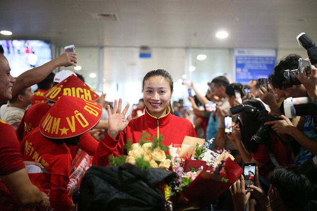 Hoàng Thị Loan: Nhà vô địch SEA Games cùng biệt danh 'vợ quốc dân' đốn tim người hâm mộ - Ảnh 4.