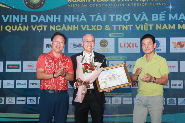 Giải quần vợt Ngành Vật liệu xây dựng - Trang trí nội thất Việt Nam mừng xuân 2024 kết thúc với nhiều sự hấp dẫn và ý nghĩa - Ảnh 3.