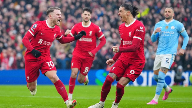 Hòa Man City, Liverpool có 1 điểm bằng vàng