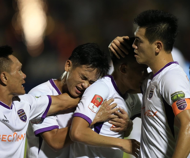 Vòng 1/8 Cúp Quốc Gia 2023/24: CAHN lại thua Thể Công Viettel, Nam Định vào tứ kết  - Ảnh 3.