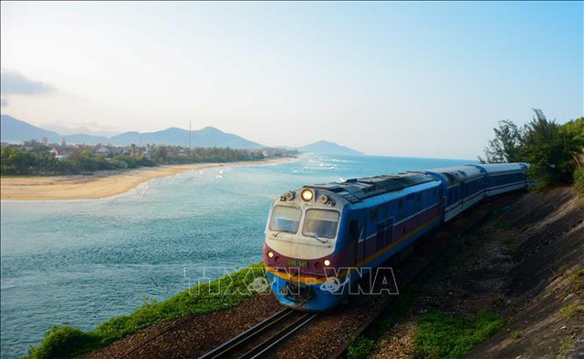 Khai trương tuyến tàu du lịch Huế - Đà Nẵng vào cuối tháng 3/2024 - Ảnh 2.