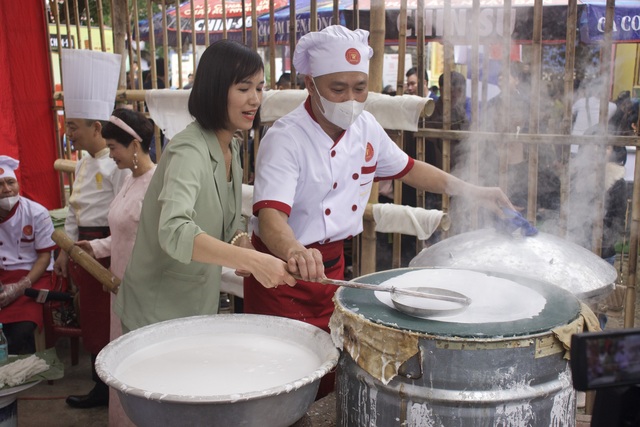 Tưng bừng ngày hội vinh danh nghề Phở truyền thống - Ảnh 7.