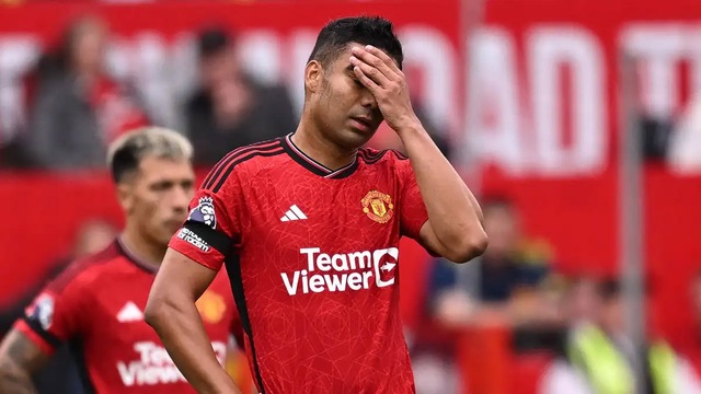 Đại chiến MU vs Liverpool: Sự tương phản đáng kinh ngạc giữa Casemiro và Wataru Endo - Ảnh 6.