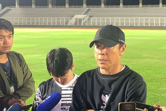 Tin nóng thể thao tối 19/3: CLB bóng chuyền nữ Thanh Hóa được thưởng 400 triệu sau 2 trận, HLV Shin Tae Yong phẫn nộ trước trận gặp ĐT Việt Nam - Ảnh 3.