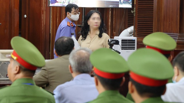 Xét xử sơ thẩm vụ án Vạn Thịnh Phát: Viện kiểm sát nhận định cần 'loại bỏ' bị cáo Trương Mỹ Lan ra khỏi đời sống xã hội