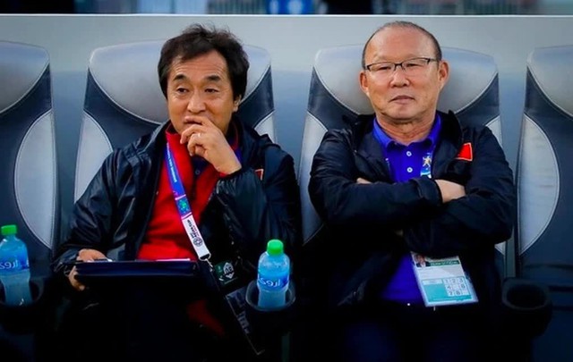 Trợ lý thầy Park bất ngờ được trọng dụng ở đội tuyển Hàn Quốc vì lý do đặc biệt  - Ảnh 2.