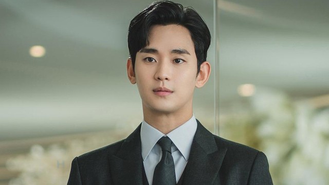 Rộ tin Kim Soo Hyun nhận cát sê 2.700 tỷ đồng khi đóng ‘Queen Of Tears’