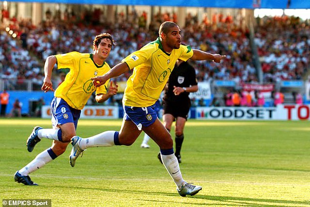 Robinho đối mặt 9 năm tù, Ronaldinho bị bắt, Hulk cưới cháu của vợ…, đường sai lầm của các sao Brazil - Ảnh 6.