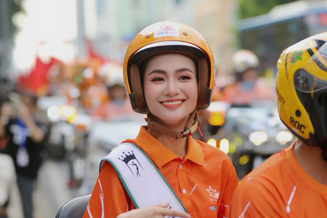 Hoa hậu Nguyễn Thanh Hà quảng bá Cúp xe đạp truyền hình TP.HCM - Ảnh 3.