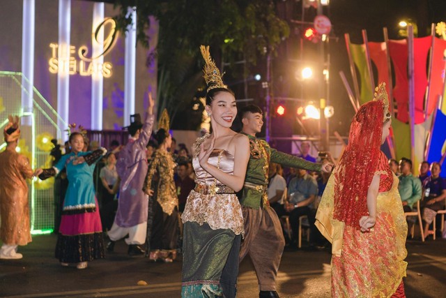 Khai mạc Lễ hội Thanh niên Thành phố Hồ Chí Minh năm 2024  - Ảnh 7.