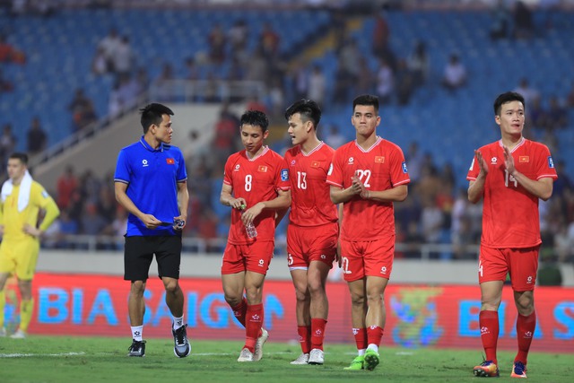 Bị tụt hạng FIFA, ĐT Việt Nam đối mặt với những hệ lụy gì? - Ảnh 3.
